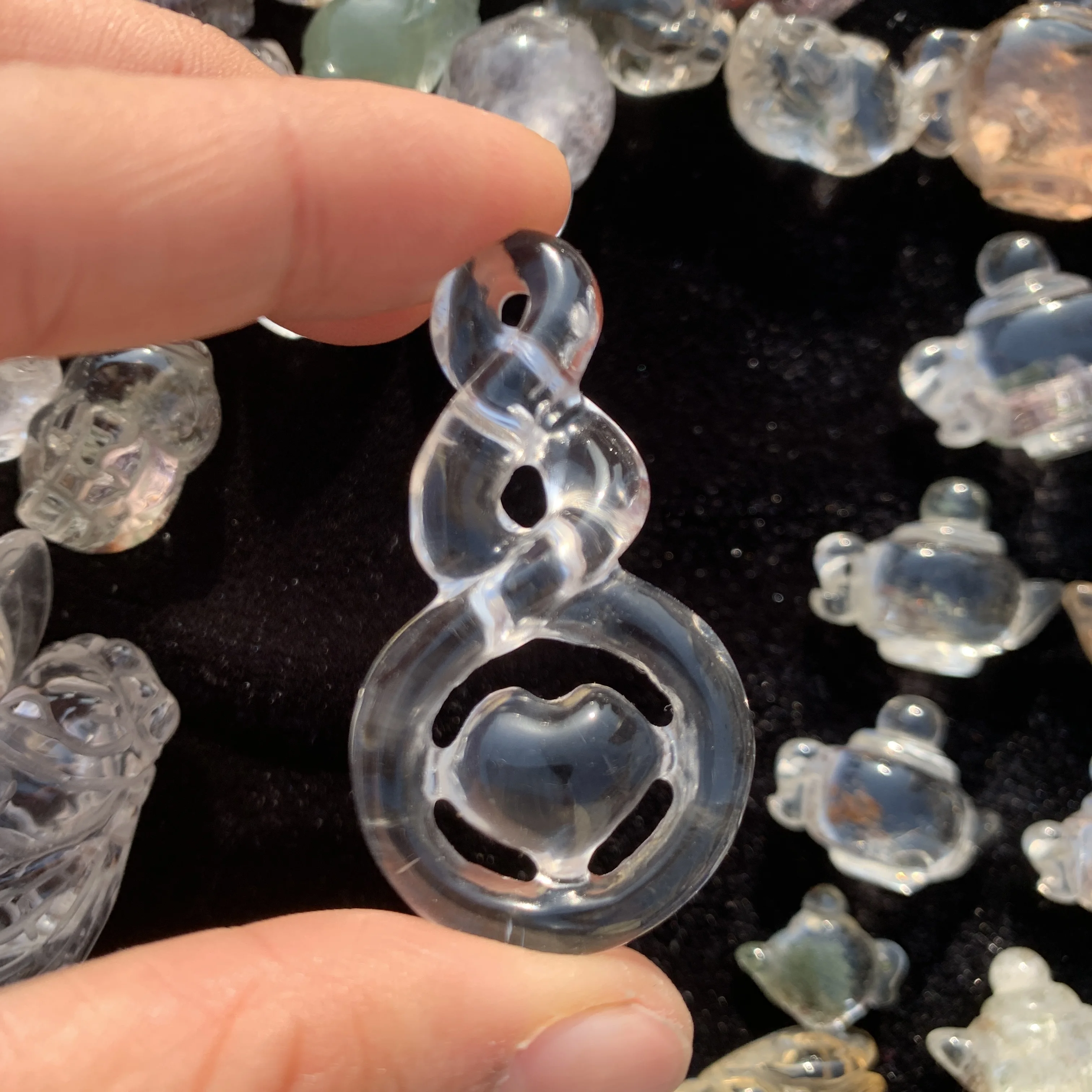 

Natural clear quartz Crystal Figurine Polished transparent stone Ornament