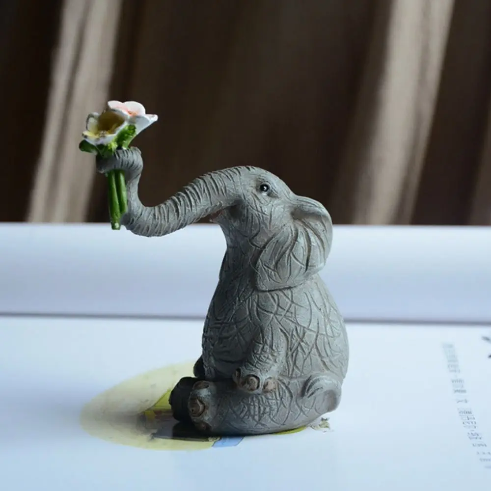 

Wine Cabinet Lucky Micro Landscape Handicraft Tabletop Ornament Resin Crafts Elephant Figurine Simulation Elephant