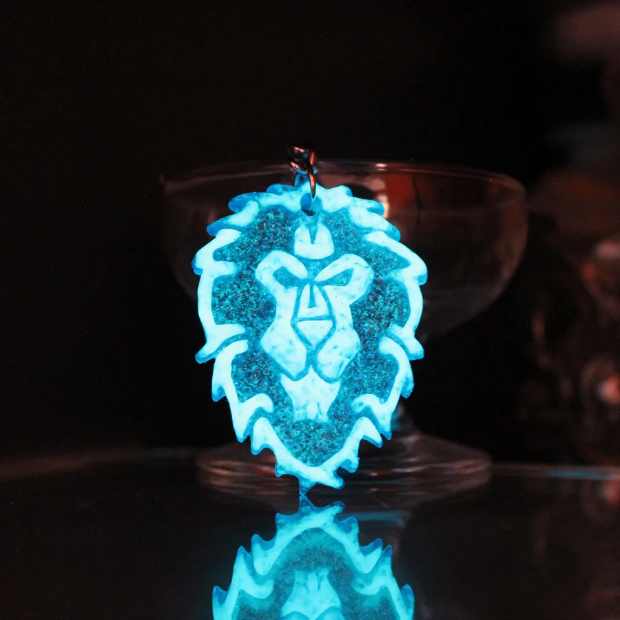 Светящийся брелок World of Warcraft WOW, альянс, Орда, мужской и женский брелок, светящийся в темноте, модный брелок с подвеской