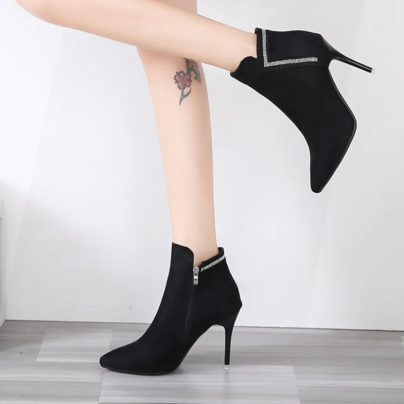 Женские ботильоны на каблуке 9 5 см цвет в ассортименте