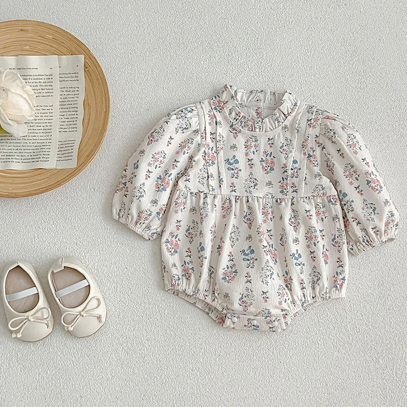 Детский хлопковый комбинезон с длинным рукавом оборками на воротнике