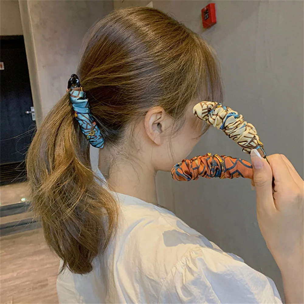 

Banana Ponytail Fixed Hair Clip Pleated Fabric Hair Pins Claws Women Creative Pattern Hairgrips Large Size Hair Accessories