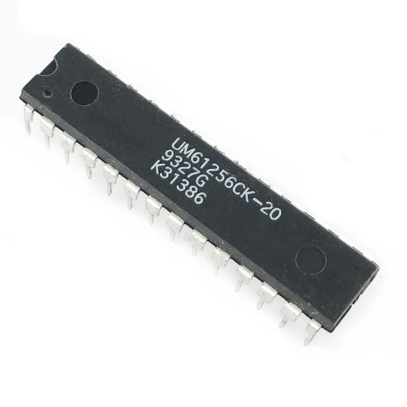 

10 unids/lote UM61256CK-20 UM61256AK-15 UM61256AK-12 UM61256