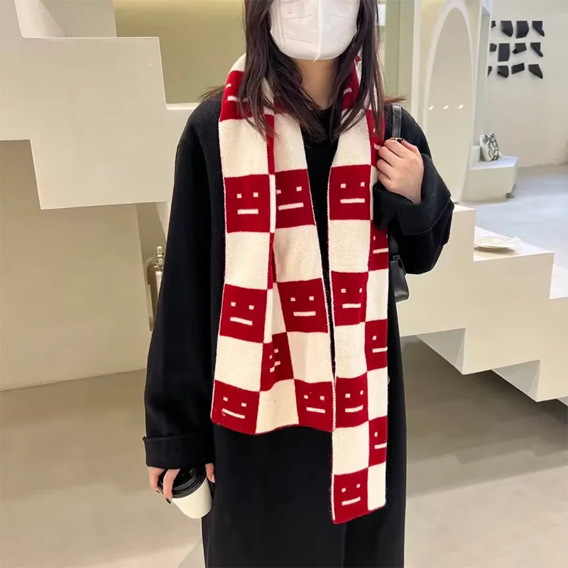 

Winter 2022 New Warm keeping Women's Scarf Chessboard Smiling Face Scarf Couple's Small Fashion Warm keeping Scarf with shawl
