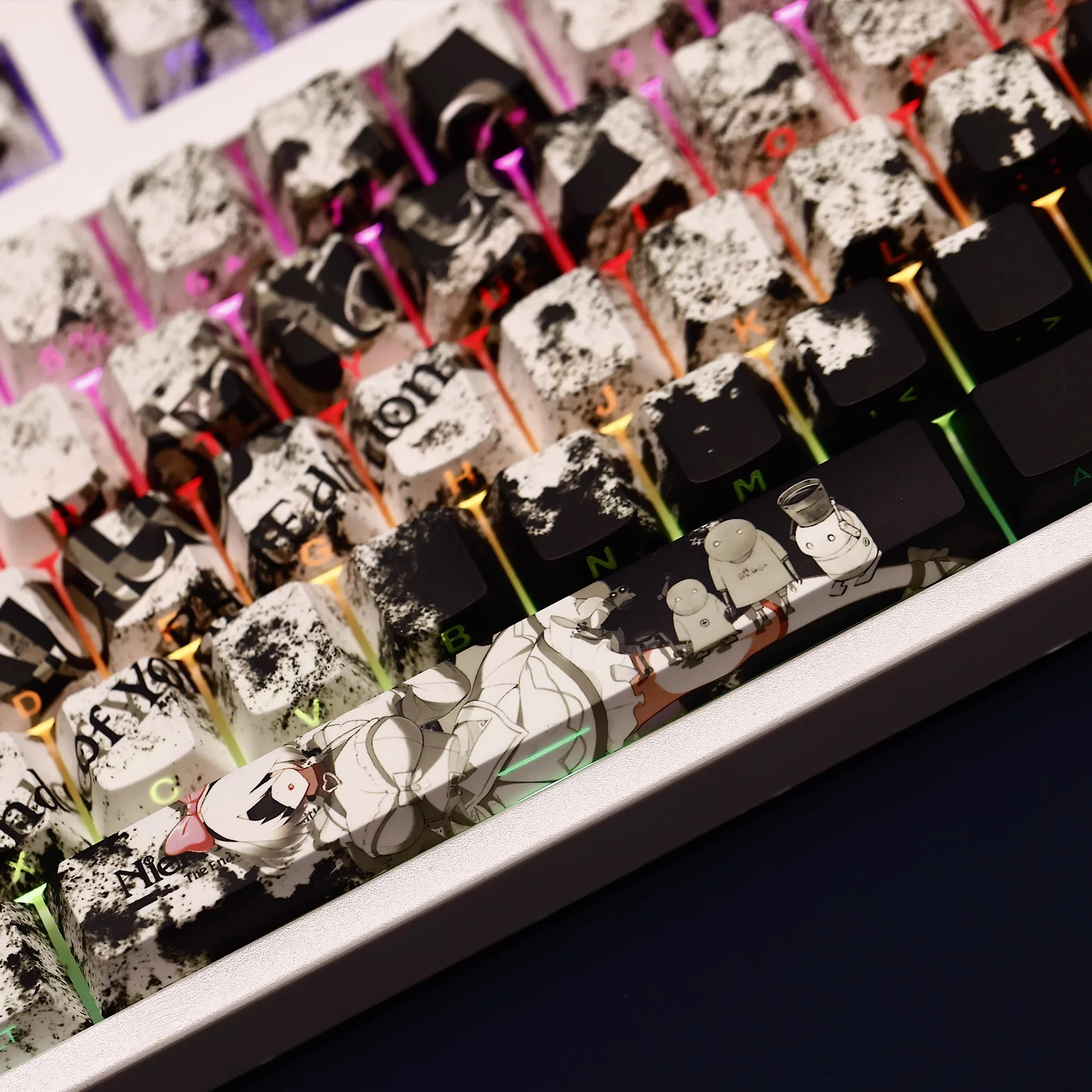 Фото 108 клавиш YoRHa No2 White Maid Edition Keycap PBT Dye Subbed Side с принтом и подсветкой Колпачки для клавиш в стиле аниме для ANSI 61 87 104 108 №3