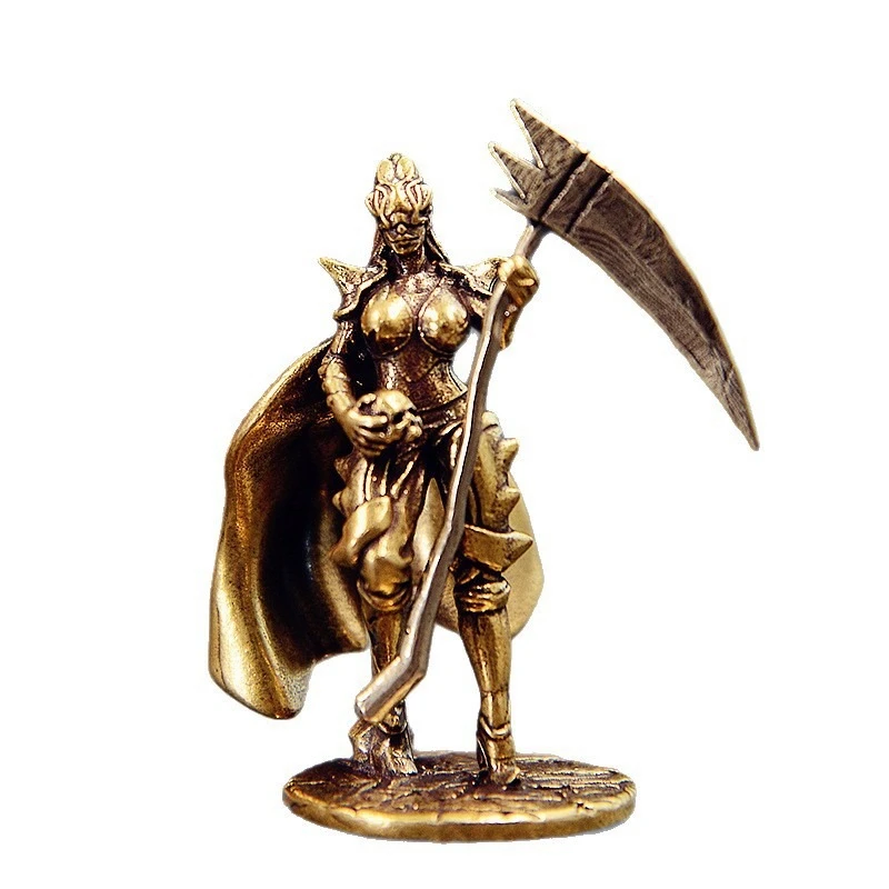 

Медная статуэтка девушки-воительницы