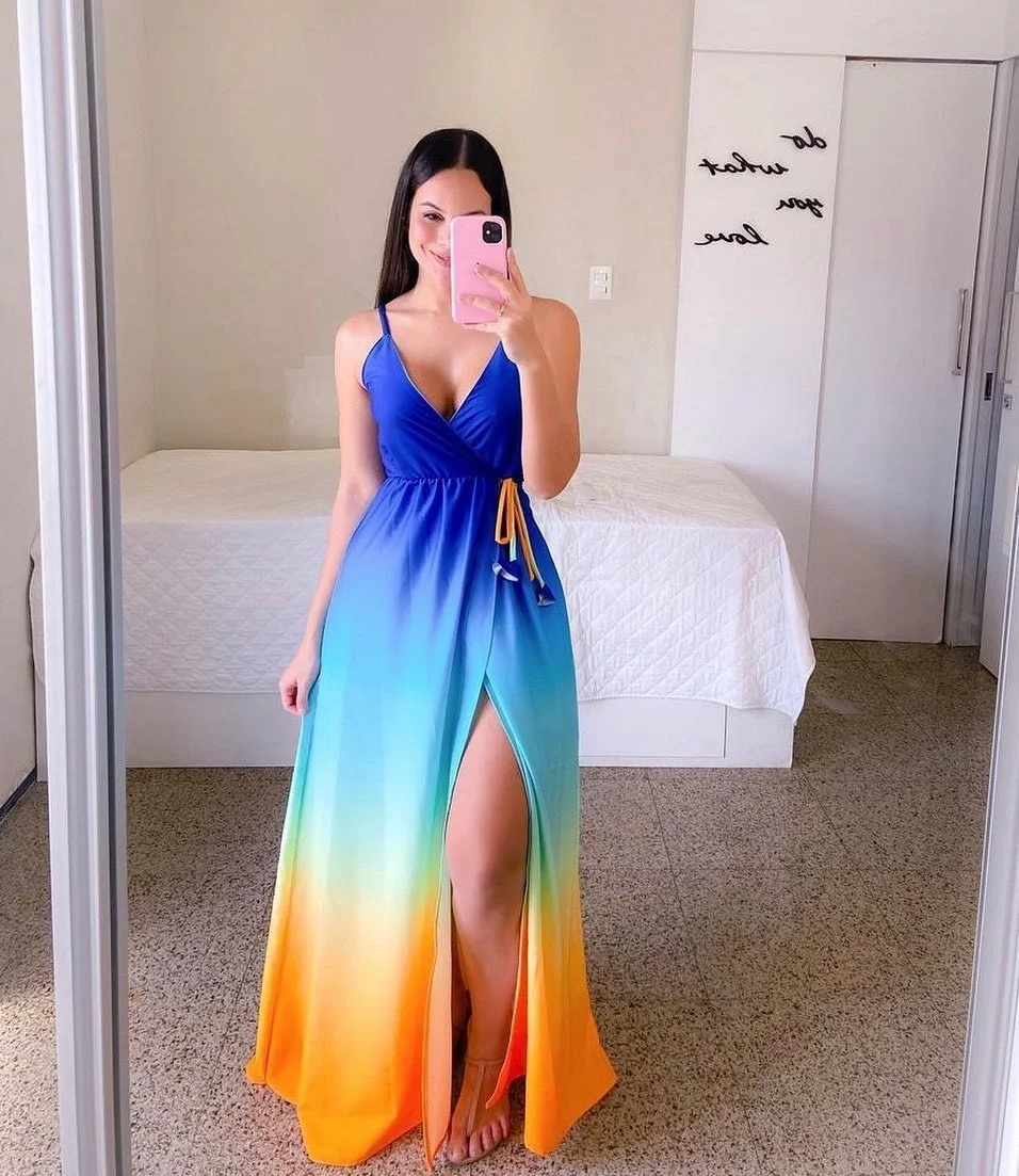 

Платье женское длинное в пол, с разрезом и изменением цвета