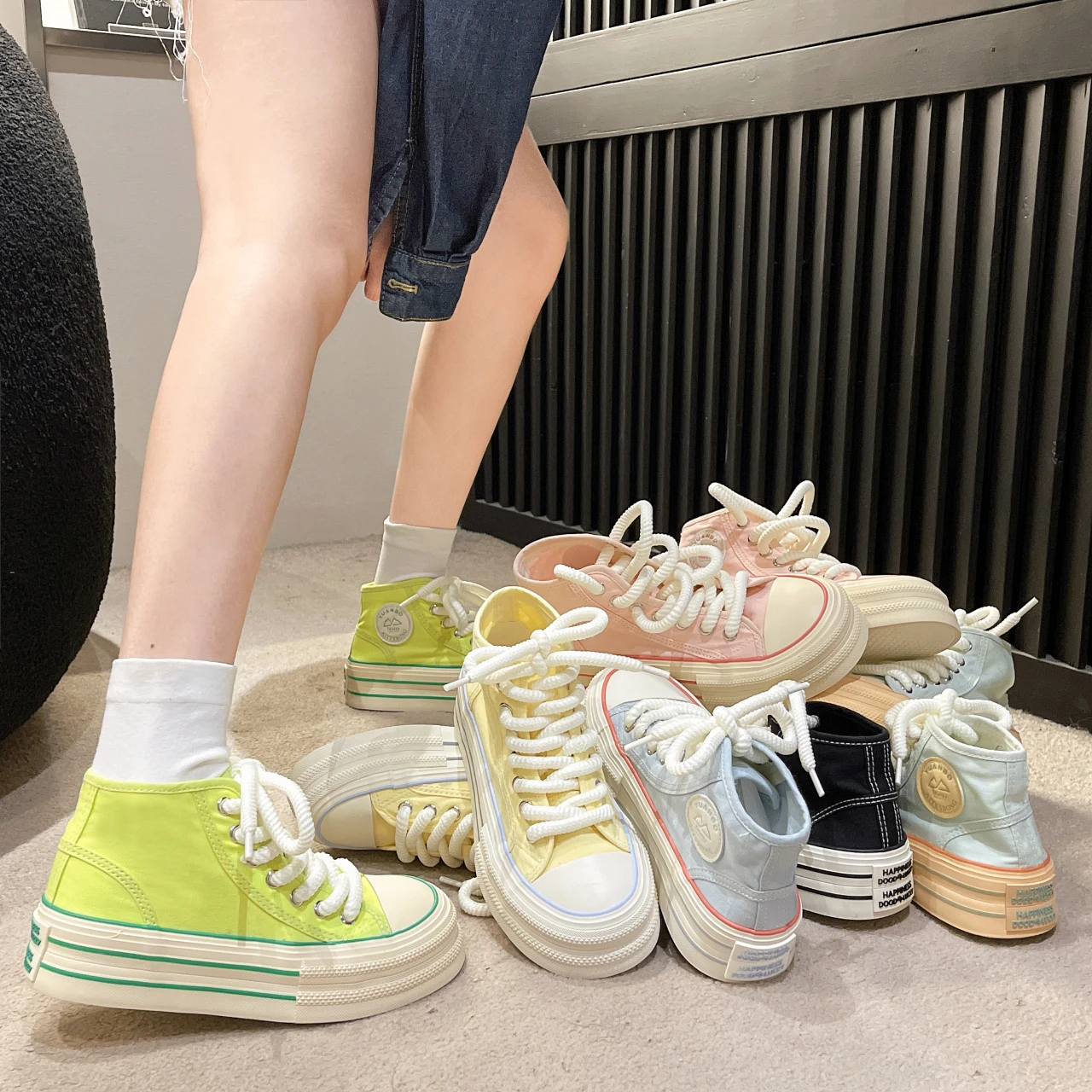 

Кроссовки женские с круглым носком, Повседневная модная обувь на танкетке, маленькие дышащие сабо, лето 2023