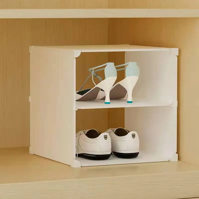 Перегородки полки для обуви многослойны чтобы сэкономить место а шкаф практичен