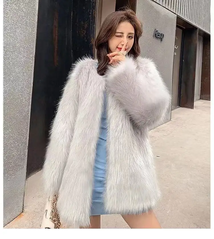 2022 Winter Women's High Quality New Artificial Fox Coat Luxury Fur Coat Loose Coat Thick Warm  Women's h Coat