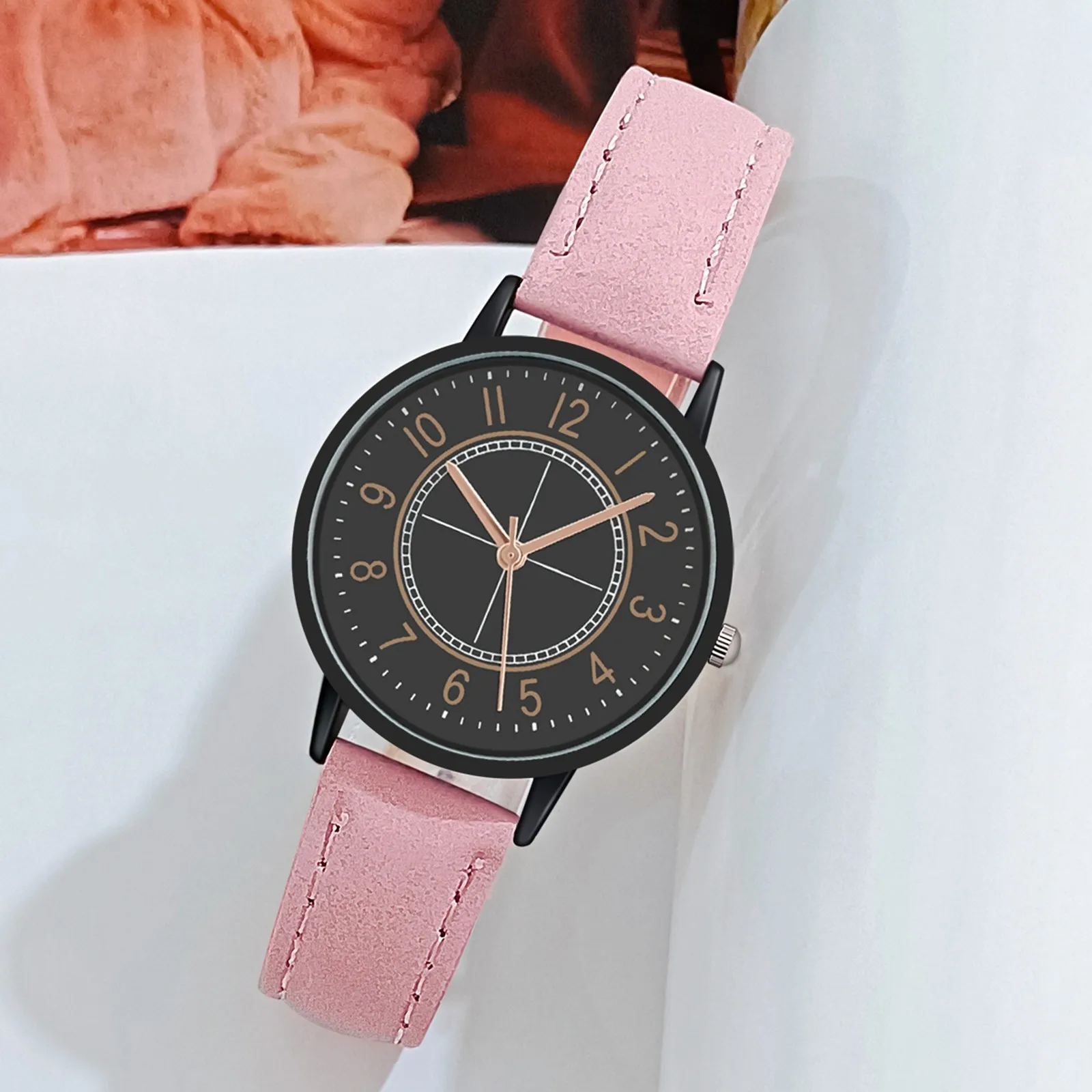 Фото Fashion Women's Watches Simple Casual Leather Belt Watches Digital Dial Retro Quartz Watch For Ladies Girls Gift №3