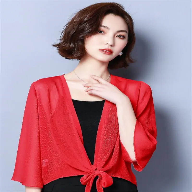 

Женское черное шифоновое болеро с V-образным вырезом