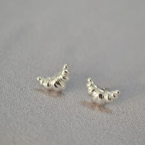 Мини-серьги-гвоздики HWetR