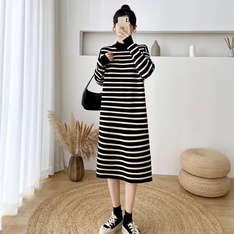 

Осенняя Корейская версия 2023 Новинка модное универсальное свободное трикотажное платье средней длины с длинным рукавом женское платье