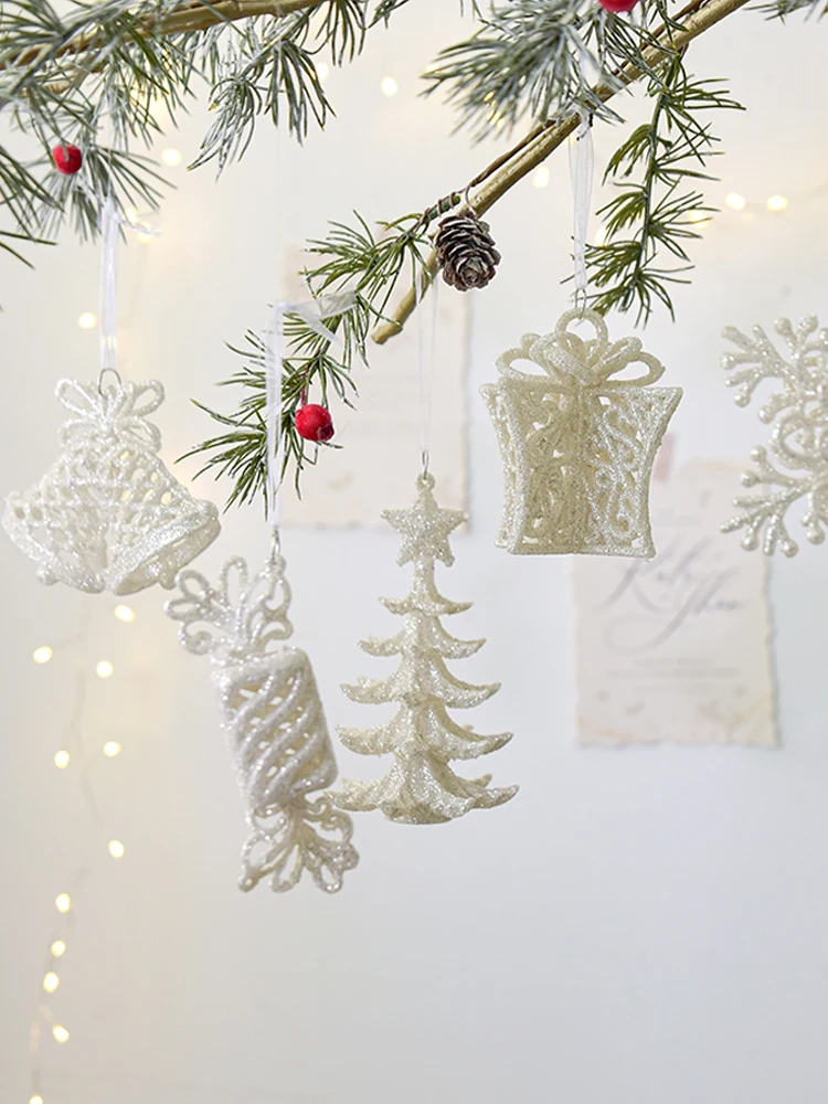 

Christmas balls, snowflakes, Christmas tree decorations, colorful balls, decorative wreaths, and pendants