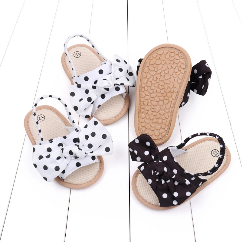 Летние сандалии на резинке для маленьких девочек дышащая обувь MiLaYa с украшением