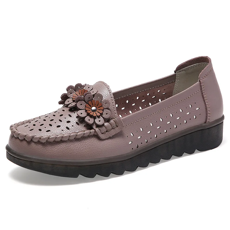 Summer Holes Shoes for Women Classic Loafer Breathable Casual Mom Doudou Shoes Women Hollow Female Flats Genuine leather shoes