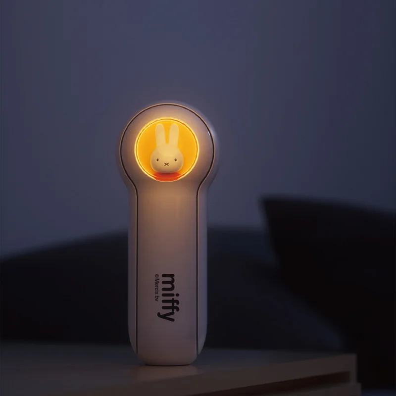 Мини-вентилятор портативный карманный с зарядкой от USB и подсветкой |