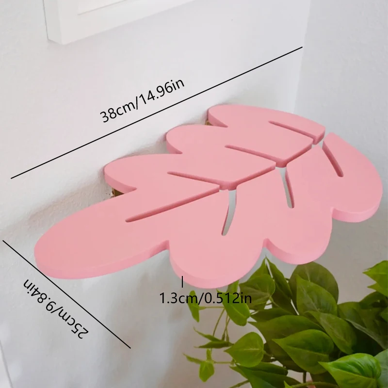 Деревянные настенные полки с листвой