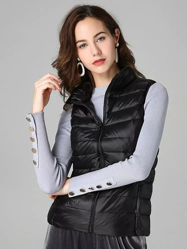 New2022 Down Vest Ultralight Thin Sleeveless Jacket White Duck Down Winter Tops Spring Autumn Female Portable Outwear