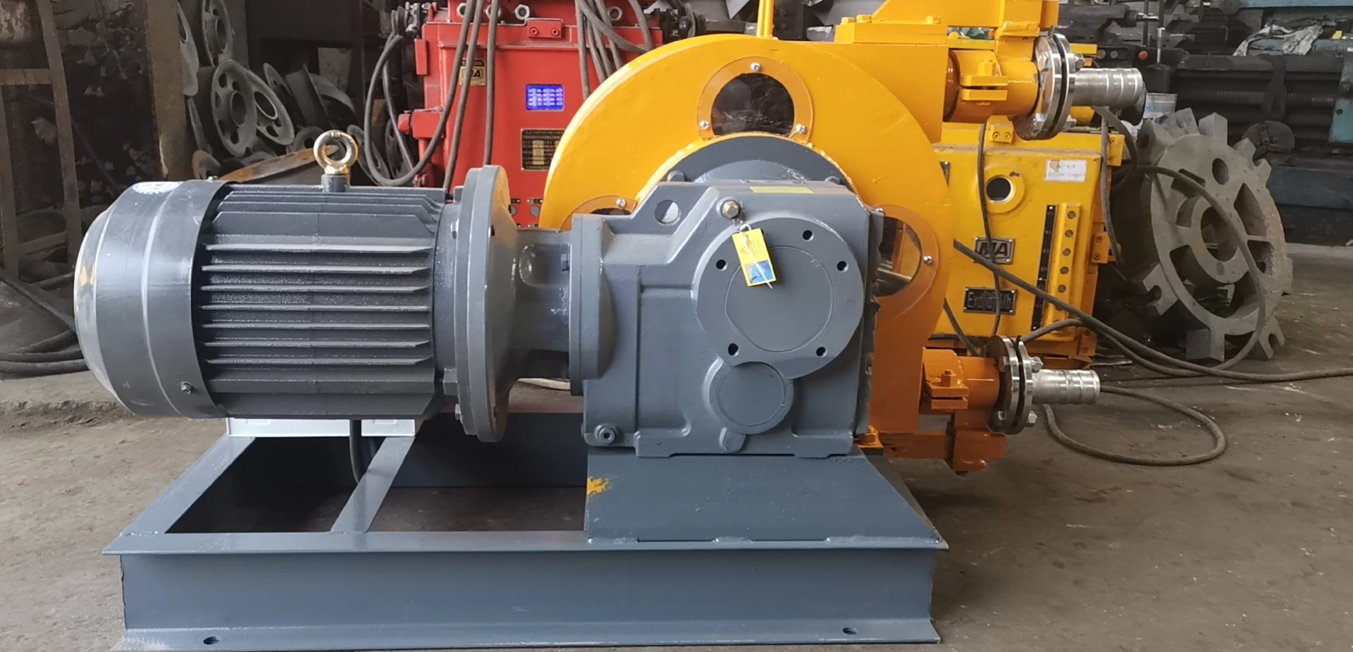 forВысокоизносостойкий большой перистальтический насос для перекачки цемента