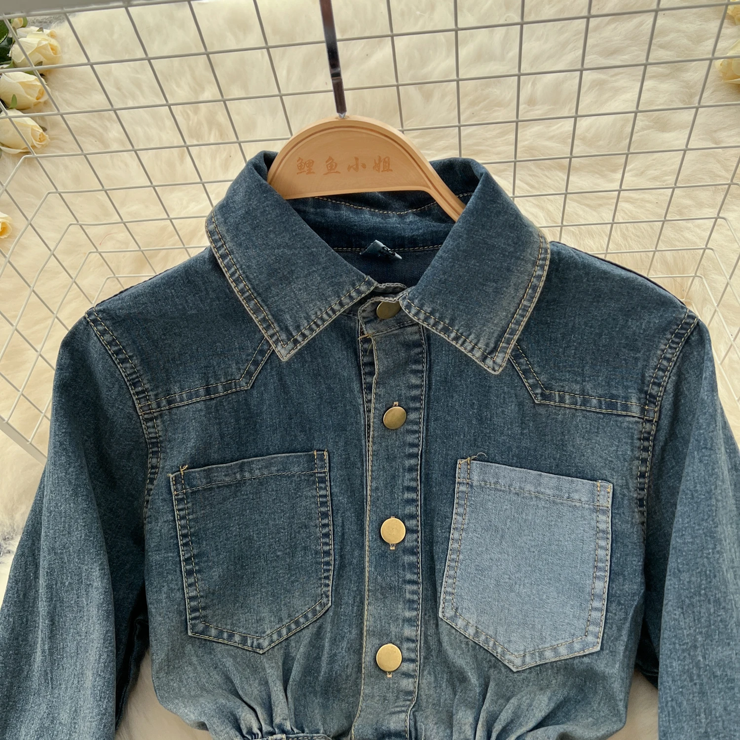 Женское модное джинсовое платье с длинными рукавами и поясом платье-рубашка