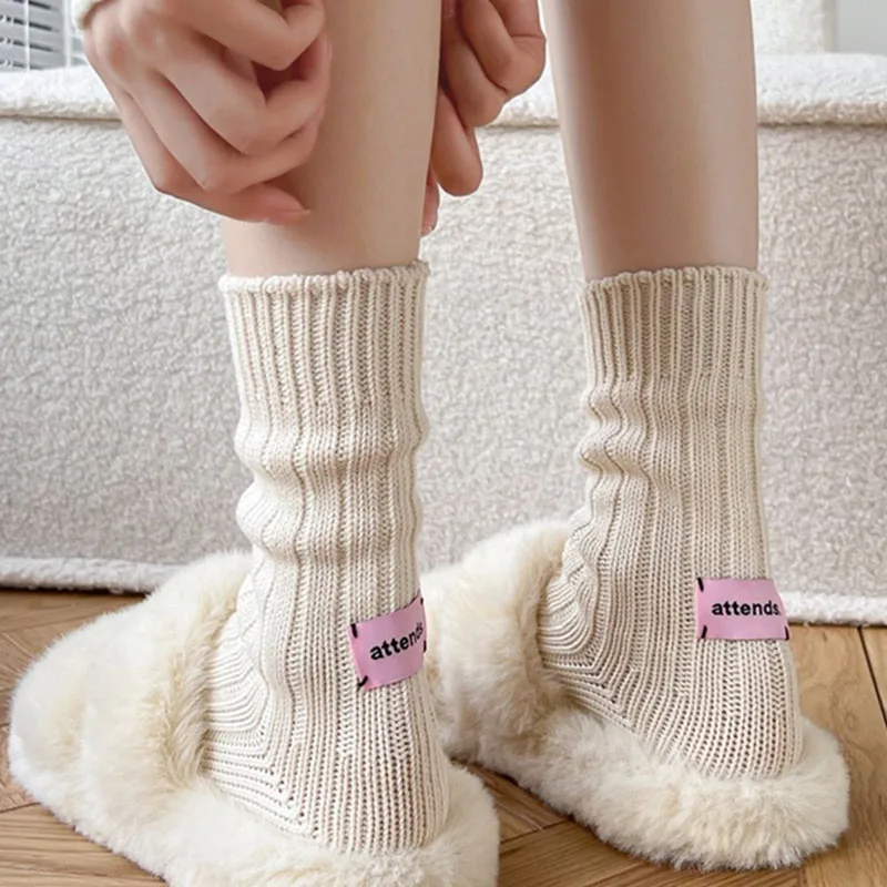 

Knitted Retro Middle Tube Socks Thick Thread Solid Color Versatile Stacked Socks Label Men Women Couples Winter Warm Socks
