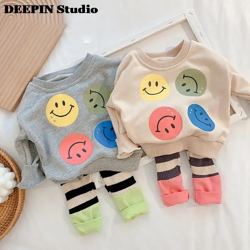 

Новинка Весна 2022, Детский костюм DEEPIN Studio, хлопковый топ с длинными рукавами и свободные брюки, комплект из 2 предметов, 6M - 4T