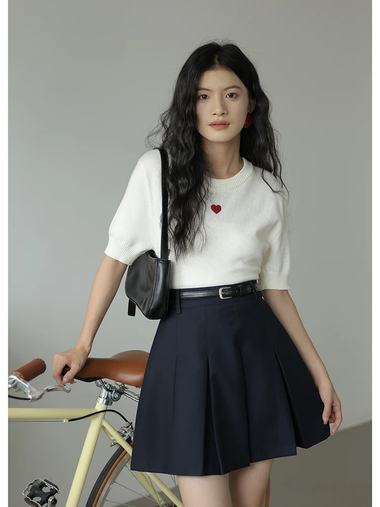 Женская вязаная рубашка с короткими рукавами и круглым вырезом осень 2024 ранняя