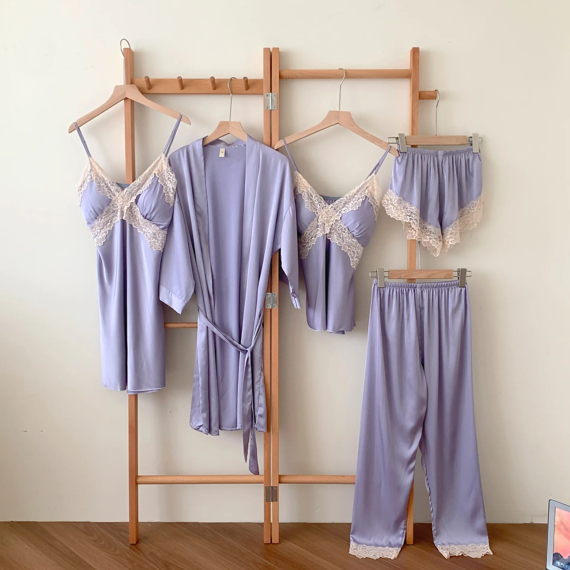 

Пижамный комплект для сна из 5 предметов, сексуальный кружевной халат, ночная рубашка, домашняя одежда, женская одежда для сна, шорты на бретельках, брюки, пижама, костюм, атласное нижнее белье
