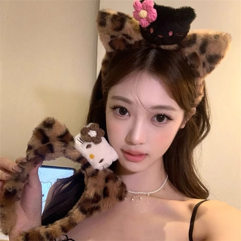 Новинка 2024 милая стильная повязка на голову Hello Kitty черная кожаная с леопардовым