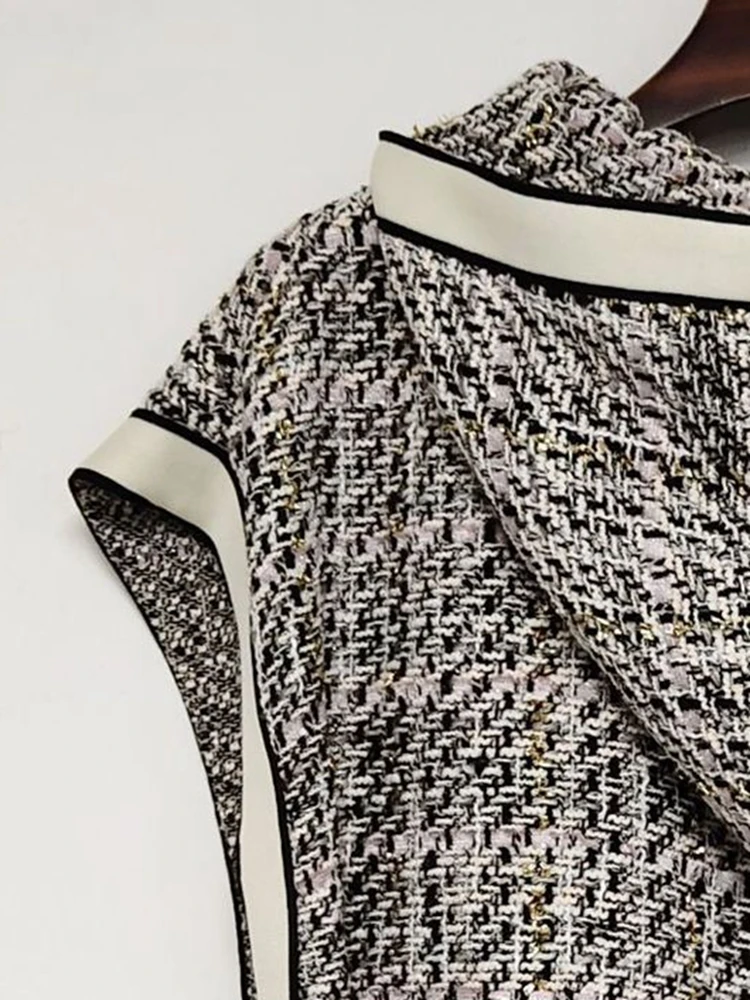 

2021 Autumn and Winter New Tweed Knitted Sleeveless Hooded Single Breasted Women Vest Top