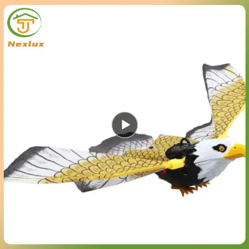 

Bird Repellent Hanging Eagle Flying Bird Scarer Garden Decoration Portable Flying Bird Garden Decor