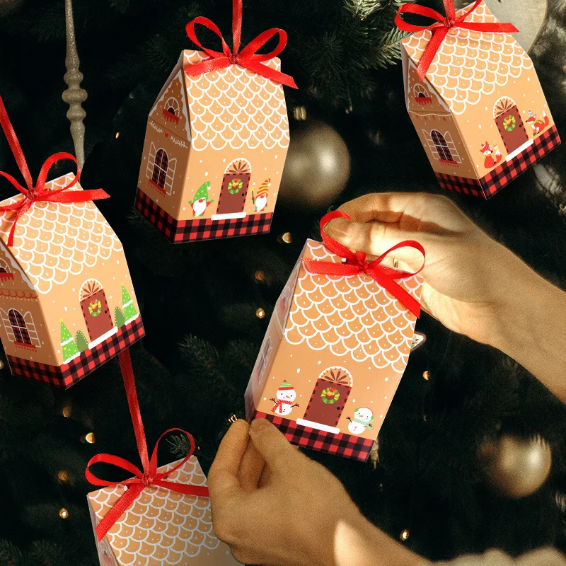 

24pcs Christmas House Shape Candy Box Gift Bags Xmas DIY Cookie Candy Packaging Boxes Party Decoration Christmas Tree Pendants