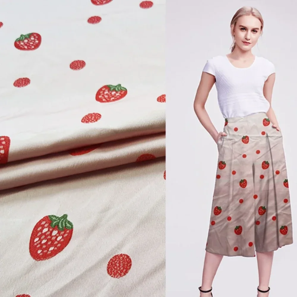 Фото Strawberry Yarn Dyed Jacquard Fabric Spring Summer Dress Trench Coat Fashion Pants Design Sew Cloth Material By Meter №1