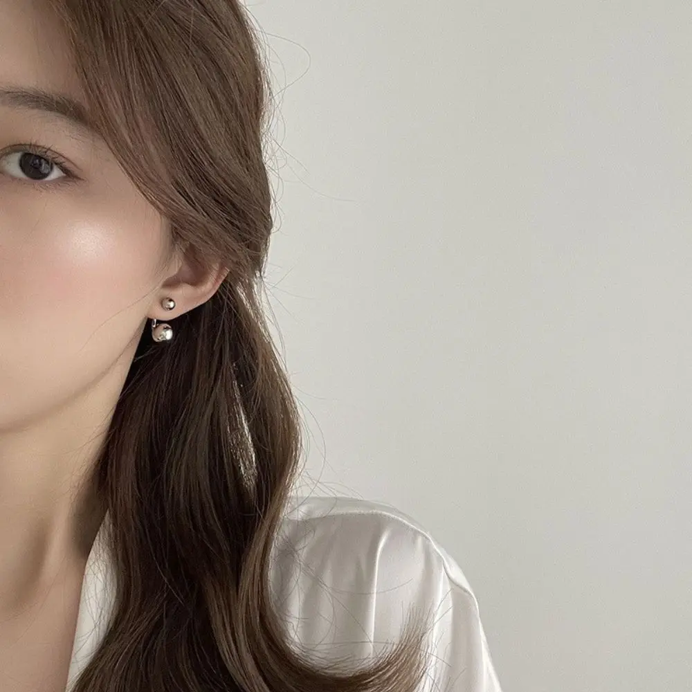 

Temperament Female Jewelry Personality Round Ball Stud Earrings Women Earrings Pierced Earrings Korean Style Earrings