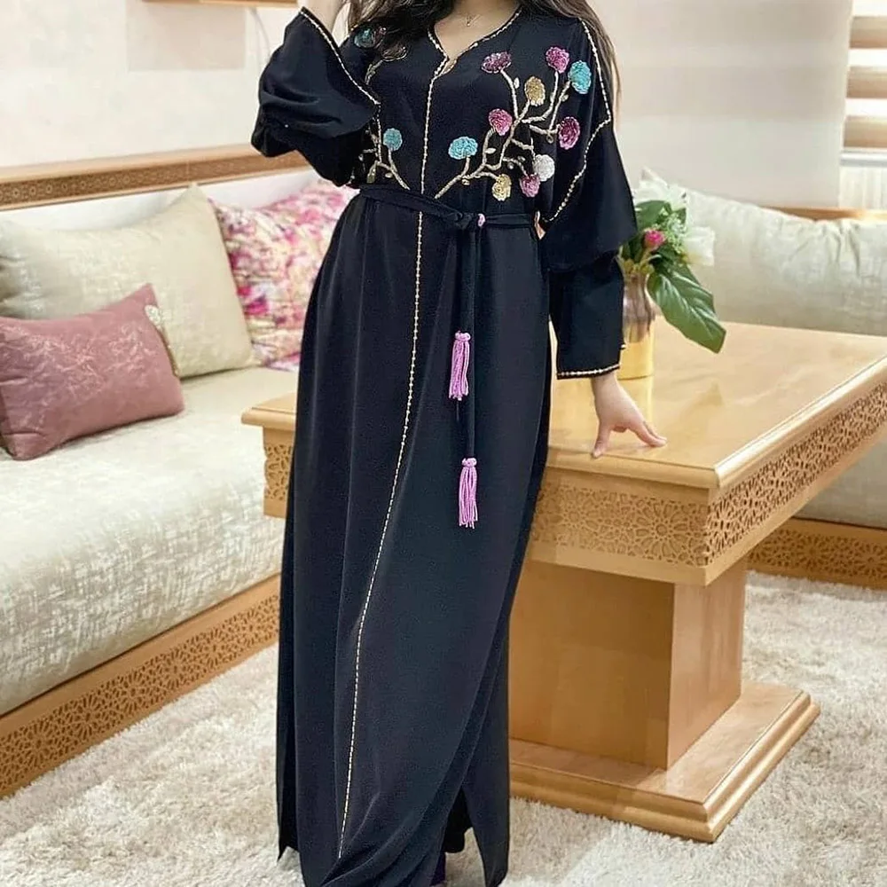 

Floral Long Dress 2022 Women Embroidery Riched Kaftan Jellaba Fashion Ladies Lace-up Muslim Clothing Dubai Abaya Maxi Dresses