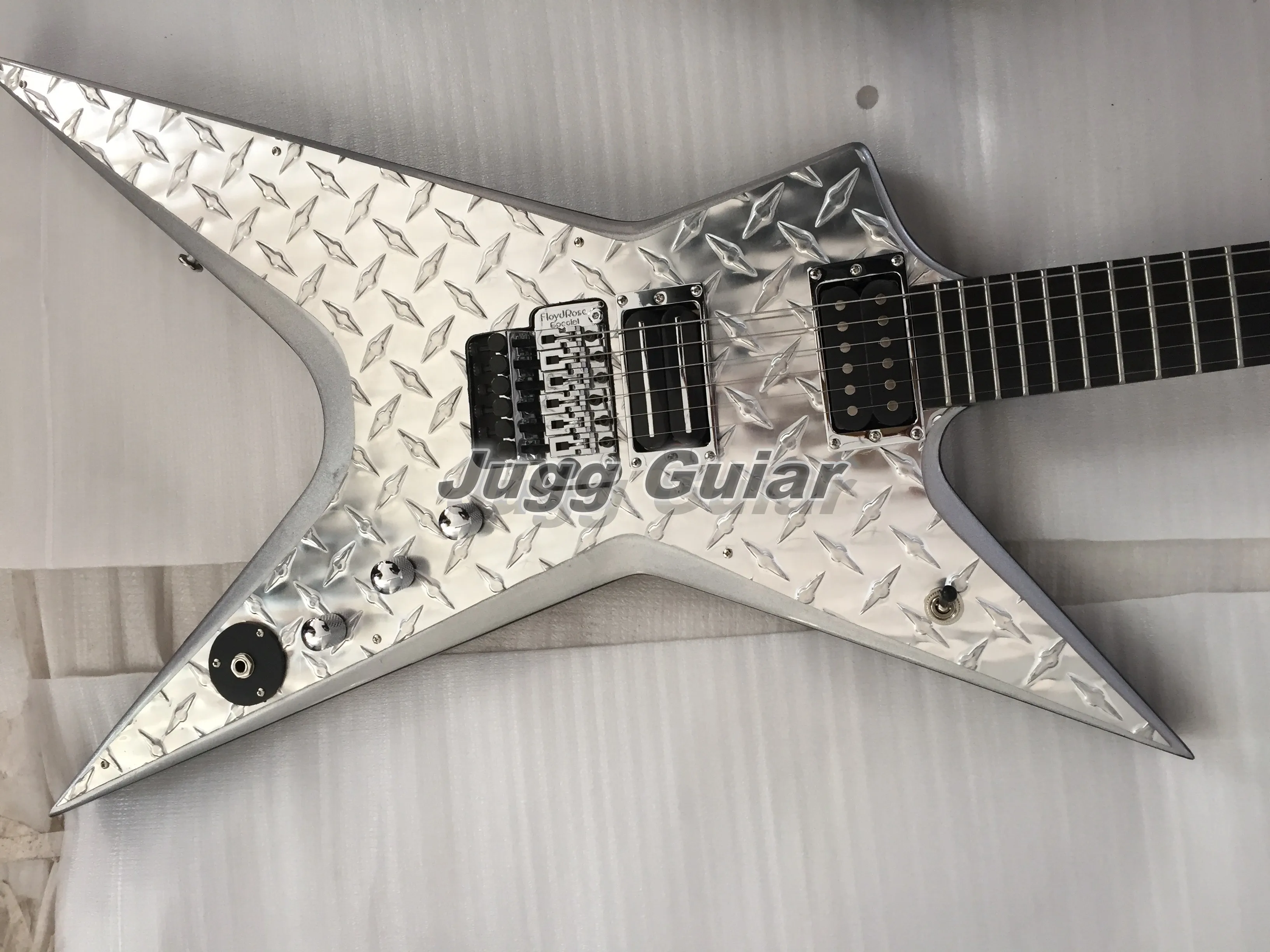 

Wash Dim 3 USA Diamond Plate Stealth Electric Guitar Dimplate Dimbag Darrell, Floyd Rose Tremolo Bridge, Grover Tuners
