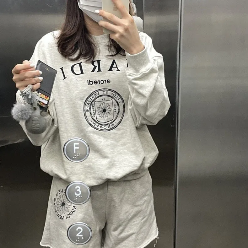 

Свитшот женский из чистого хлопка, с длинным рукавом и принтом