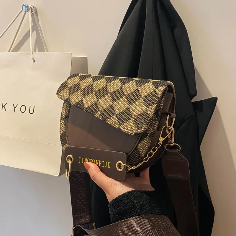 

Women Luxury Bag Fashion Lingge Handbag Crossbody Bags for Women Shoulder Bags Solid Color Small Saddle Bag Clutch Handbags