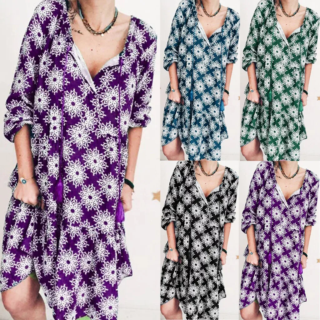 

Женское короткое платье с принтом, V-образным вырезом и кисточками