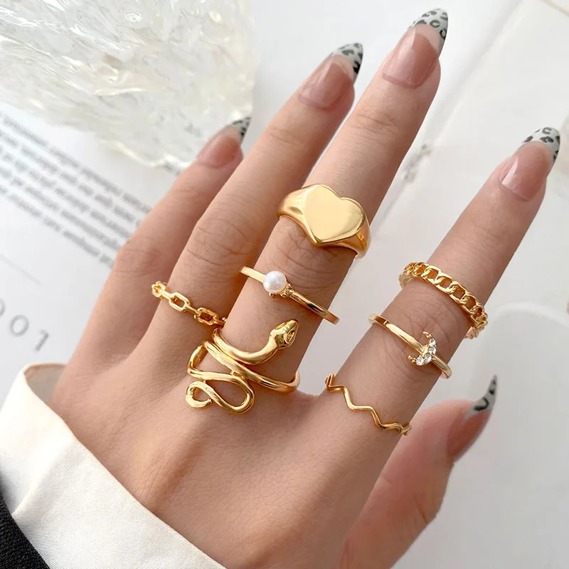 

2022 Bohemian New Trend Gold Color Rings Set for Women Men Vintage Punk Snake Flower Pearls Chain Ring Jewelry Gifts Wholesale