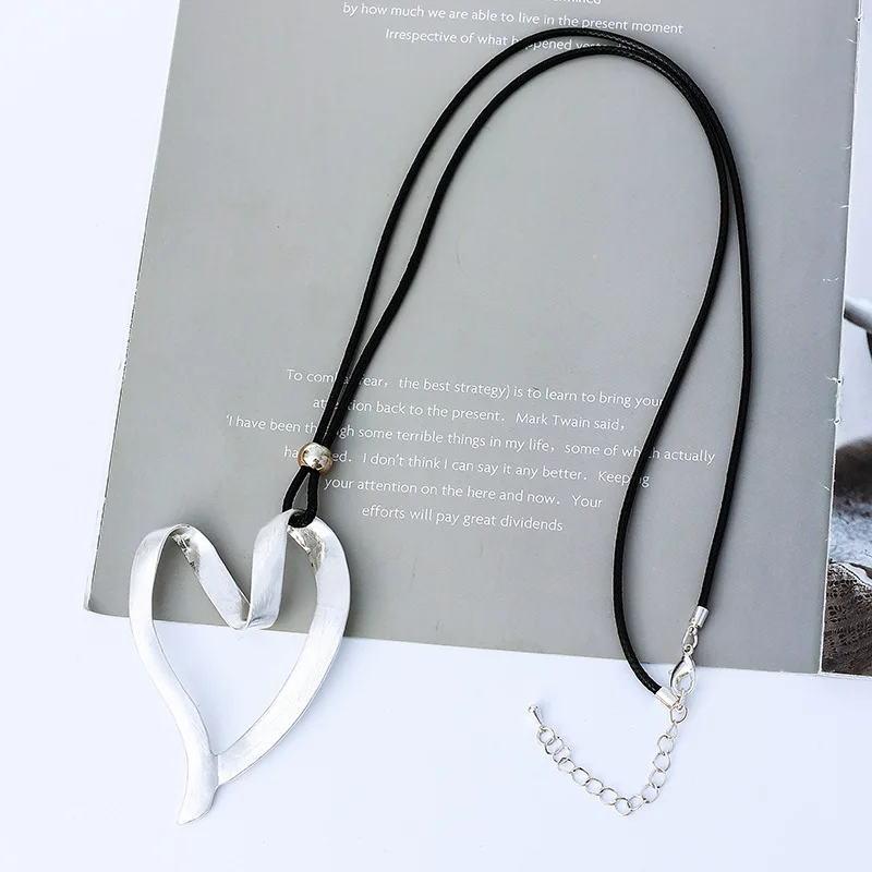 Woman Accessories Heart Suspension Fashion Women Pendants Long Necklaces Gifts Jewelry for Party |