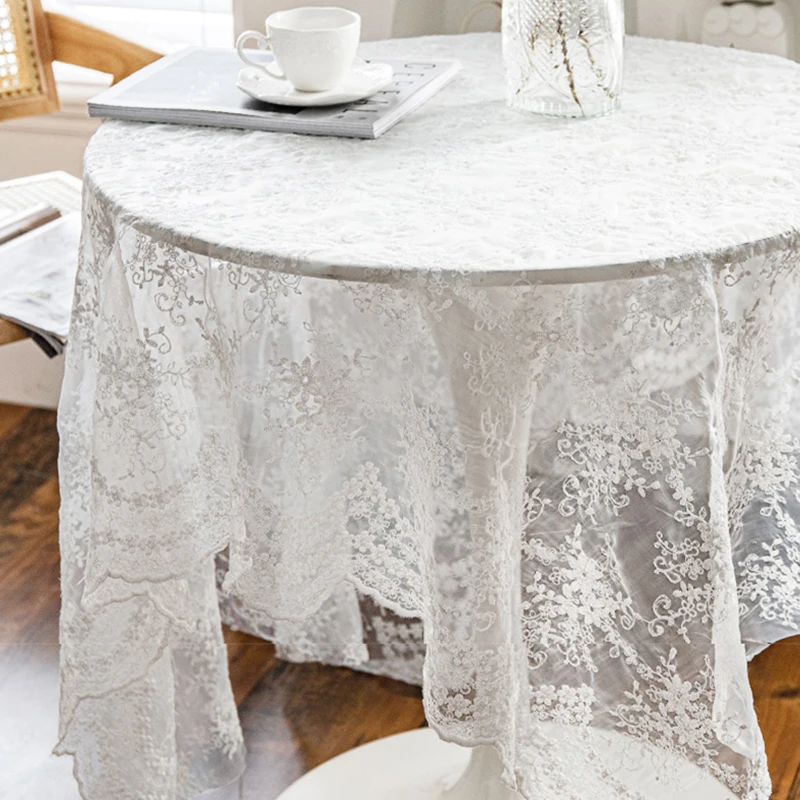 

Koronkowa okpretty na wyprowany sttable w kwiaty, obrus, funkcjon