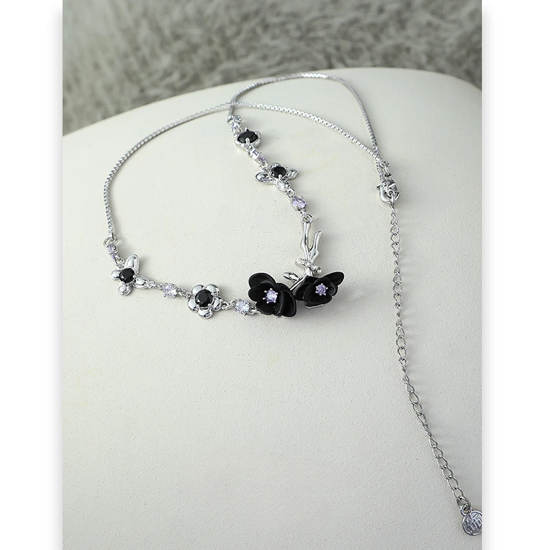 

New Fashion Unique Design Elegant Exquisite Black Flowers Pearl Camellia Necklace Women Jewelry Party Premium Gift Wholesale