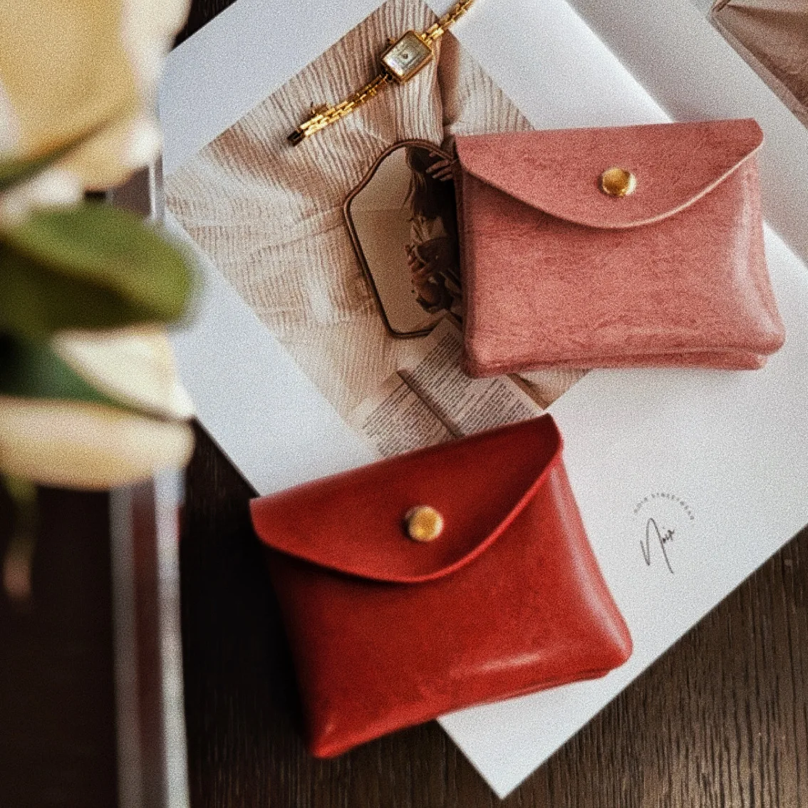 2023 New Double layered Red Bag Ladies Bag Women's Bag Lightweight Headphone Bag Temperament Key Bag