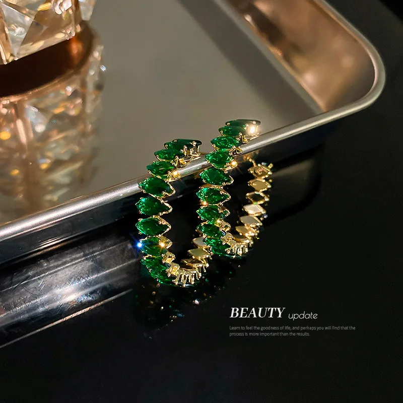 

Green Zircon C-shaped Earrings women's European And American Fashion Exaggerated Earrings With Diamond High Sense