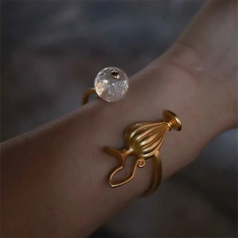 Женский винтажный браслет с имитацией кристаллов