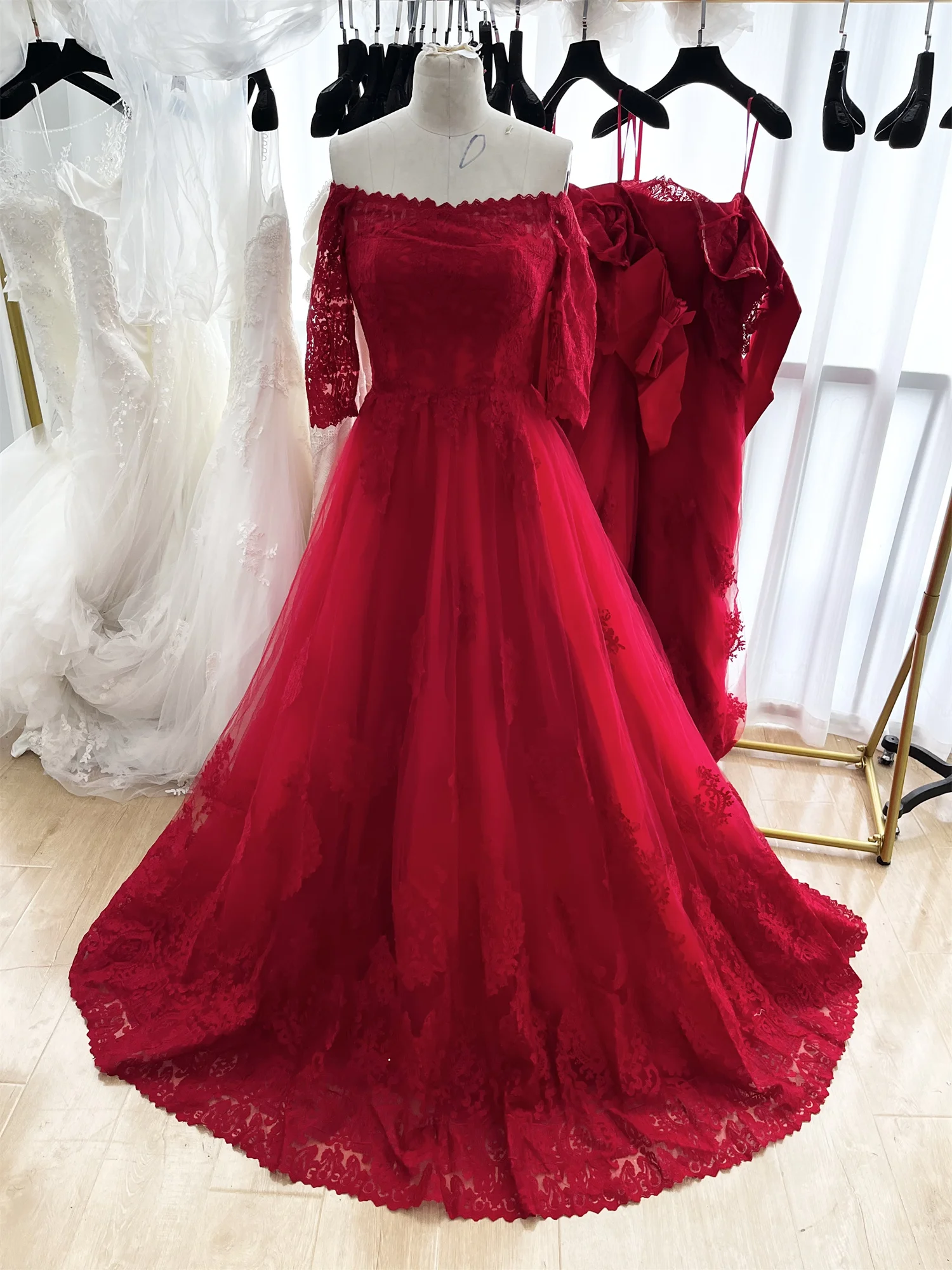 Женское элегантное кружевное платье-трапеция ToBeBridal на пуговицах с рюшами и