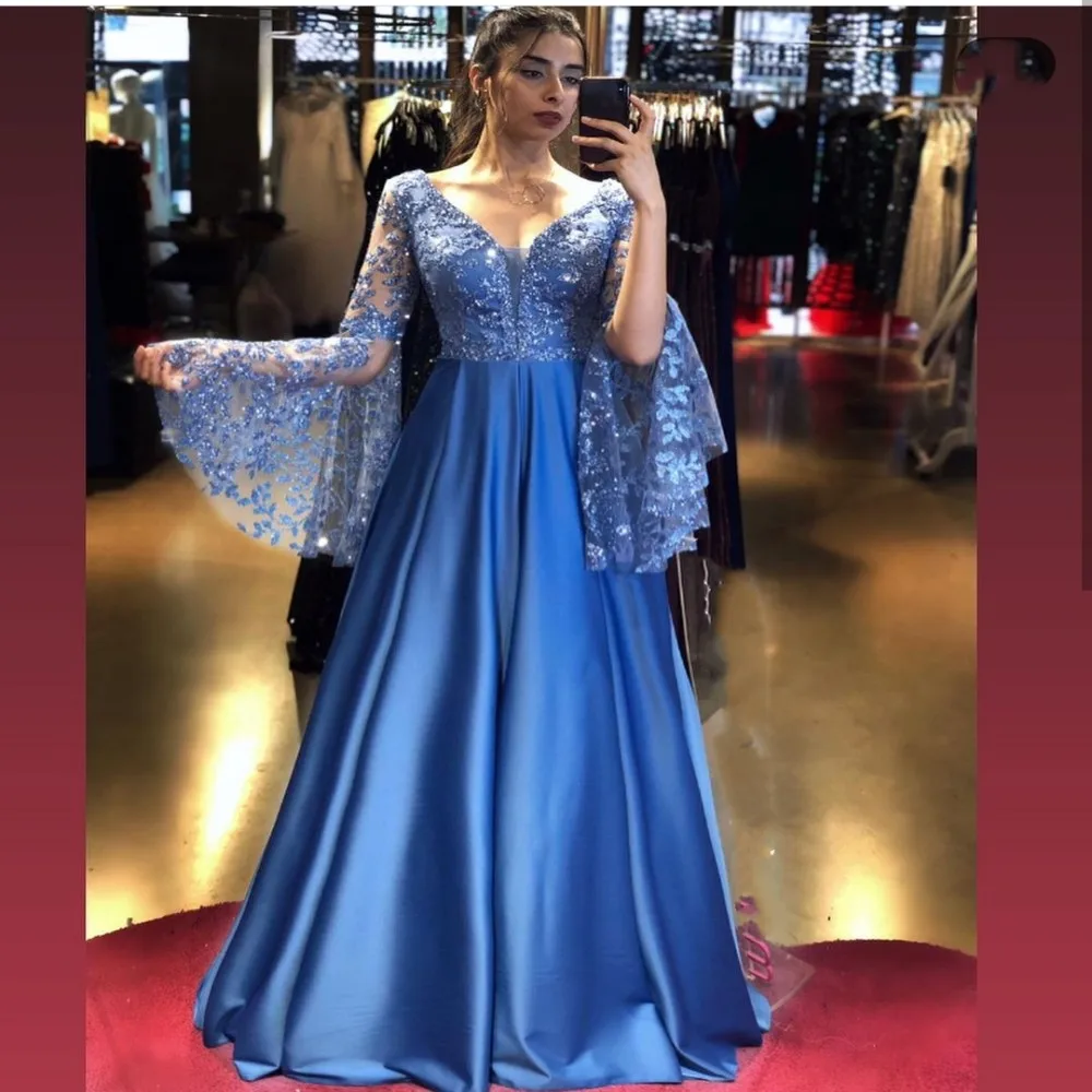 

Blue Long Sleeves Evening Dresses 2023 A Line Lace Appliques Sequins Shiny Party Prom Gown Satin V Neck Robes De Soirée Custom